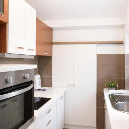 Apartman Tomo *